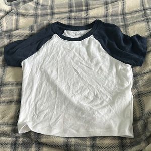 So cute new Hollister crop